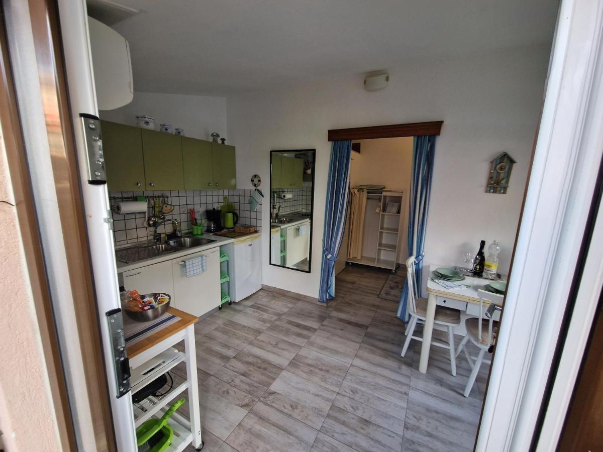 Apartments Rina โรวีน ภายนอก รูปภาพ